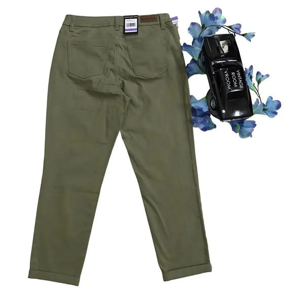 Calvin Klein NWT Olive Green Crop Jeans Women 4 - Picture 5 of 9